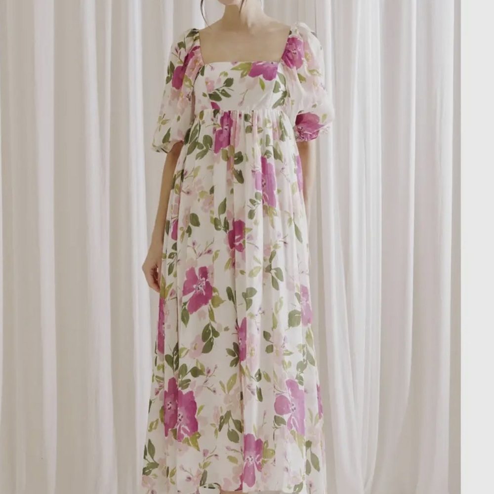 Storia Cream Sundress with Puff Sleeves and Square Neck